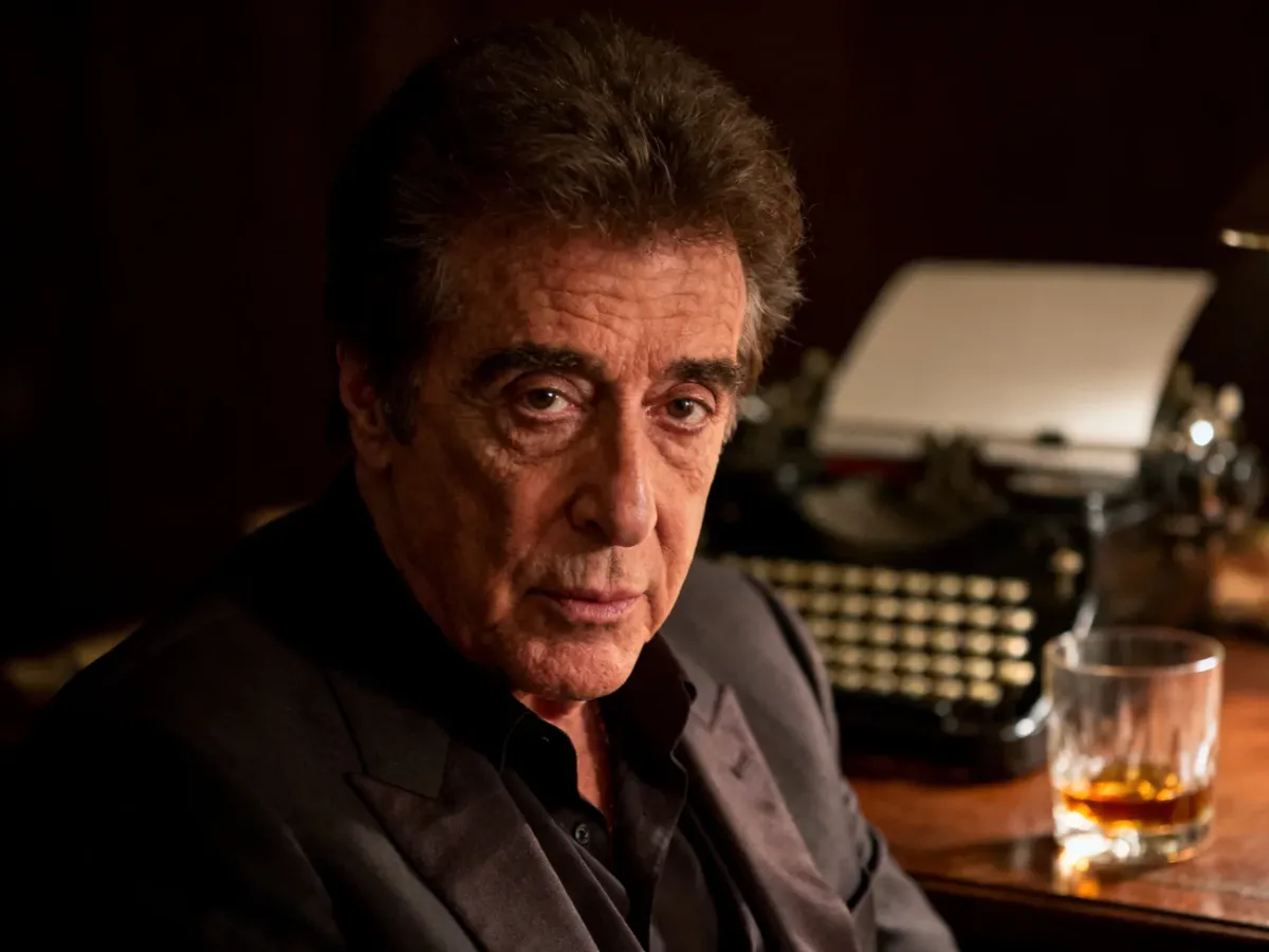 Portret Ala Pacino w dramatycznym, filmowym oświetleniu